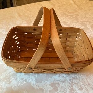 Longaberger basket with handles